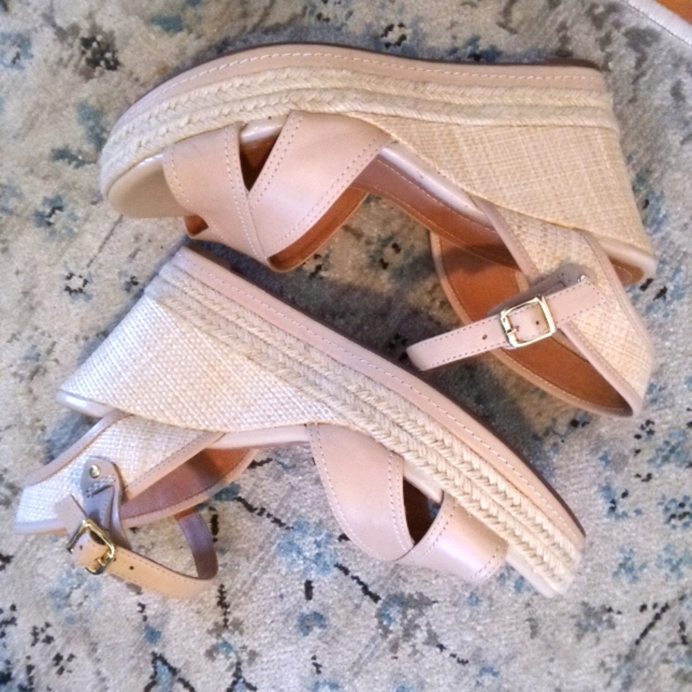 Clark's Wedge Sandals NWOB - Size 10 - Nude